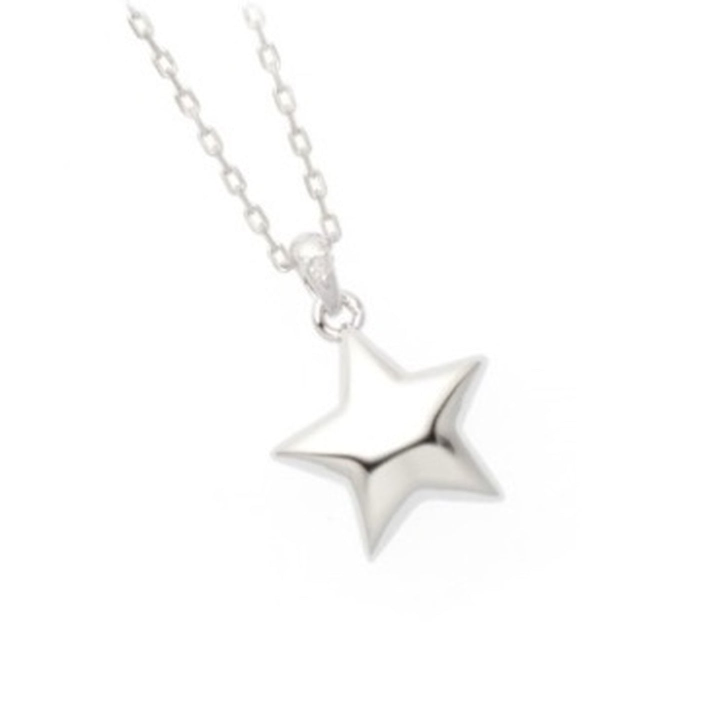星の形のシルバーペンダント