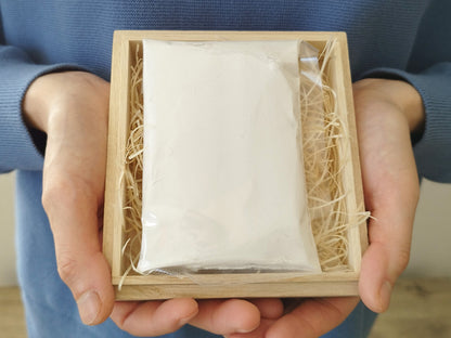 ペット遺骨の粉骨（お写真印刷・真空パック包装・桐箱つき）